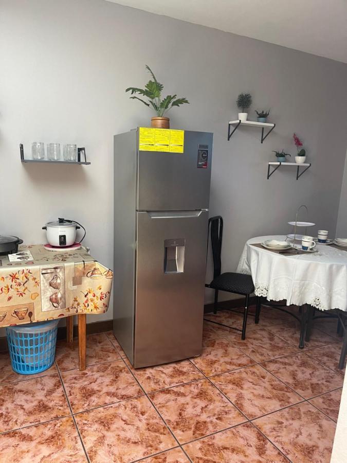 דירות Relax In Downtown Alajuela 5 Min Near The Airport מראה חיצוני תמונה