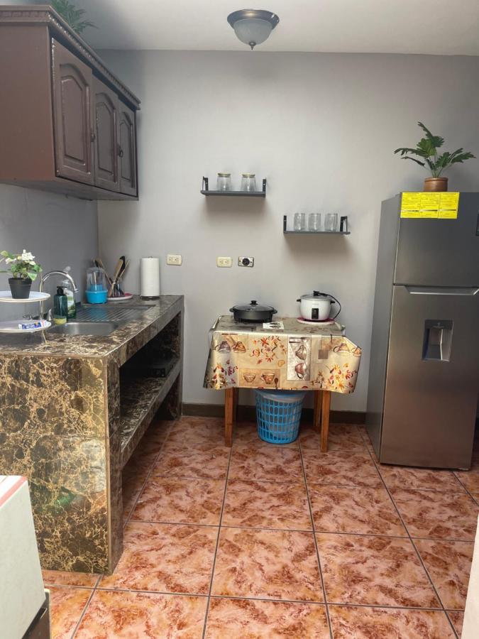 דירות Relax In Downtown Alajuela 5 Min Near The Airport מראה חיצוני תמונה