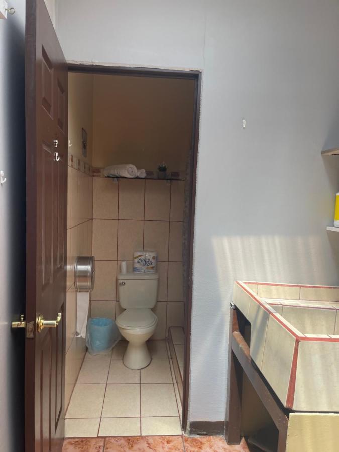 דירות Relax In Downtown Alajuela 5 Min Near The Airport מראה חיצוני תמונה